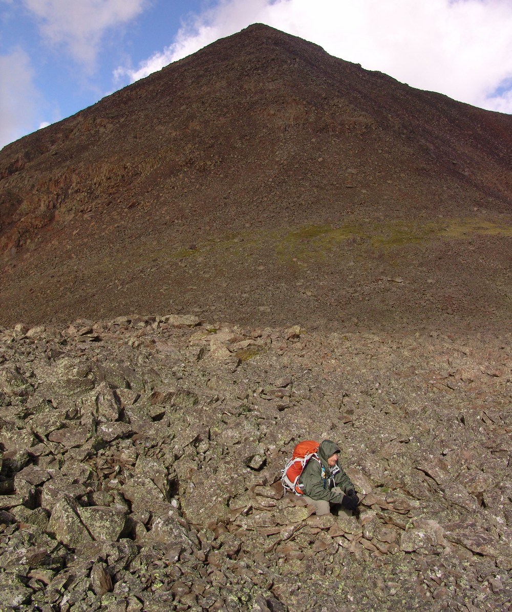 Ray takes shelter near Rio Grande Pyramid